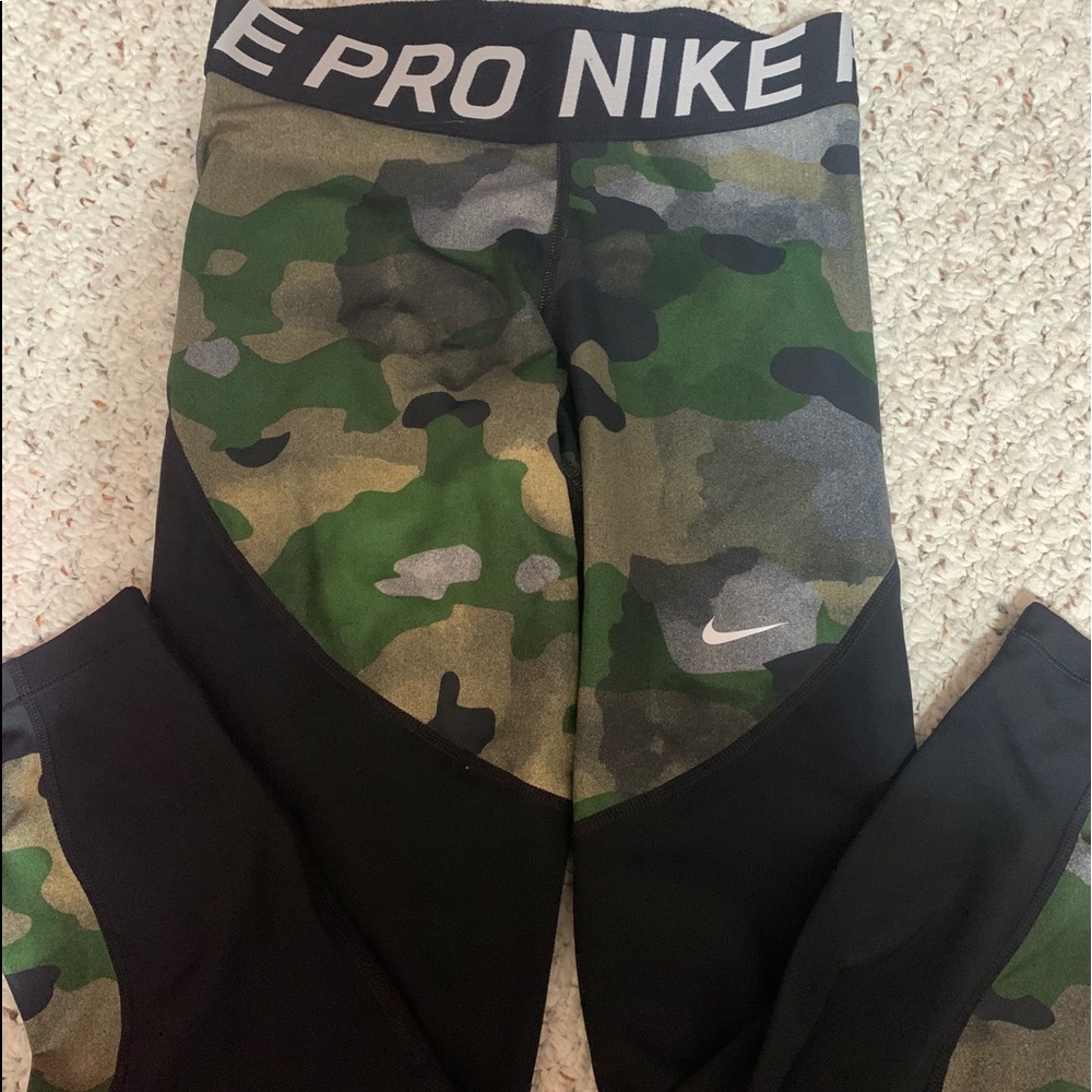 nike pro black and camo leggings